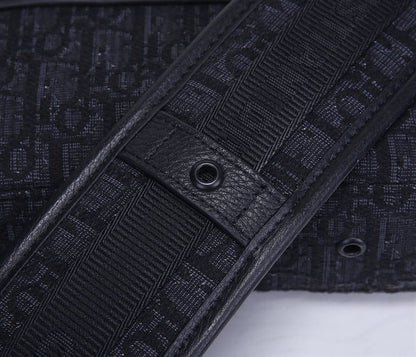 ディオール オブリーク サファリ メッセンジャー – DIO038