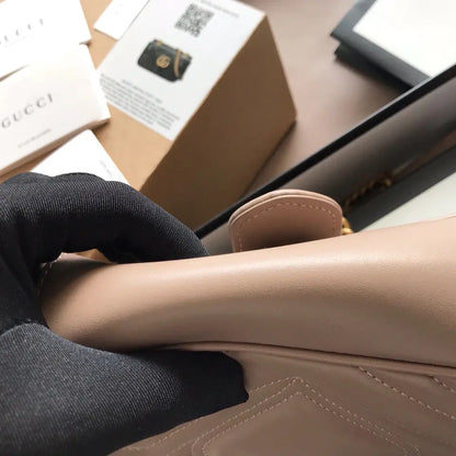 GGマーモント ミニキルティングショルダーバッグ