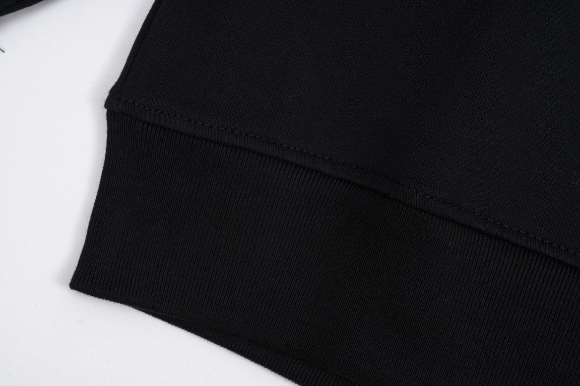 【PRADA公式旗艦店】ご好評に付き再入荷！！