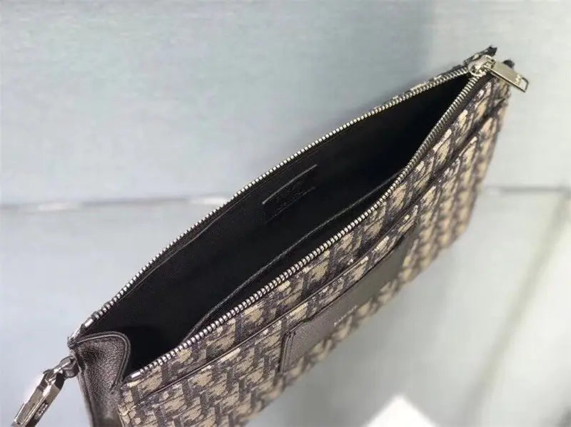 ディオール オブリーク クラッチ