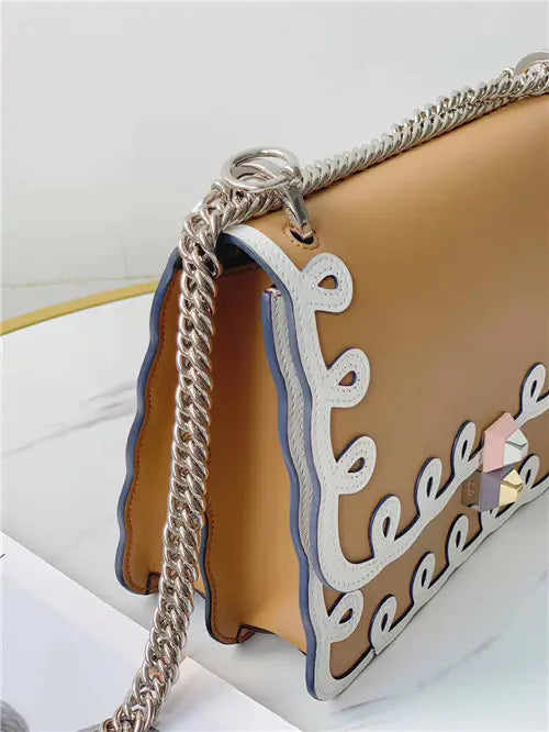 フェンディのバッグは？