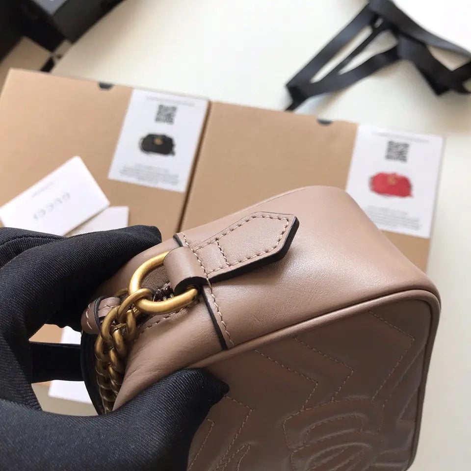 GGマーモント キルティング ミニバッグ