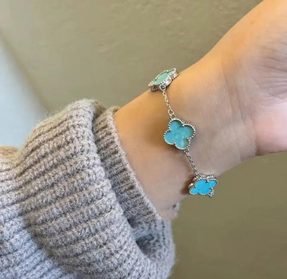 ヴァン クリーフ＆アーペル 四つ葉のクローバー ミントブルーカルセドニー ブレスレット