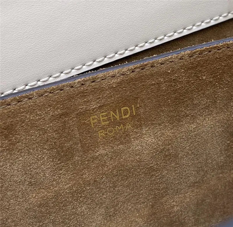 フェンディ バゲット ポーチバッグ