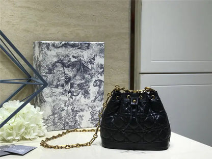 ミスディオール バケットバッグ