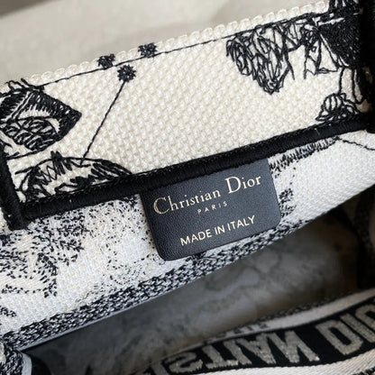 クリスチャン・ディオール ブックトートバッグ