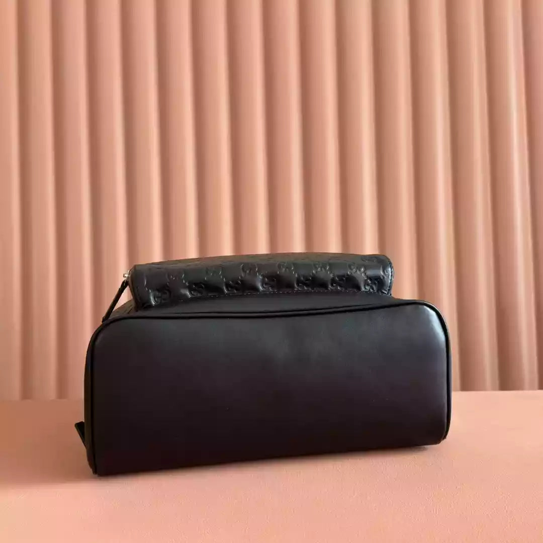 グッチ GGモノグラム ミディアム バックパック ブラック – BG070