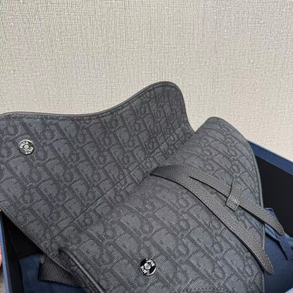 サドルバッグ ベージュ＆ブラックDior オブリーク ジャカード |DlOR