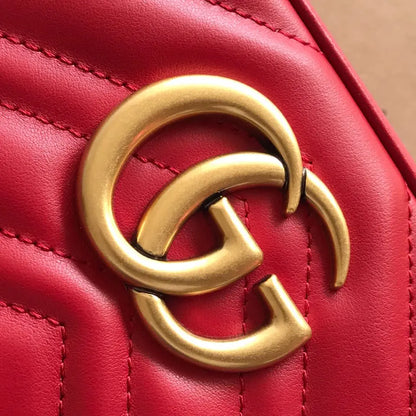 グッチ ラージショルダーバッグ