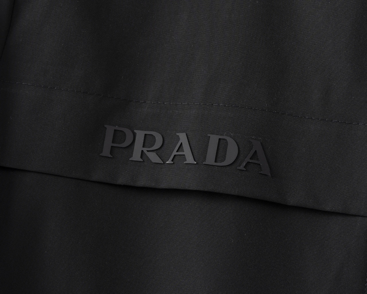 【PRADA旗艦店】プラダ ジャケット ご好評に付き再入荷！