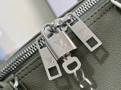 ルイ・ヴィトン M21536 キーポル・バンドリエール50