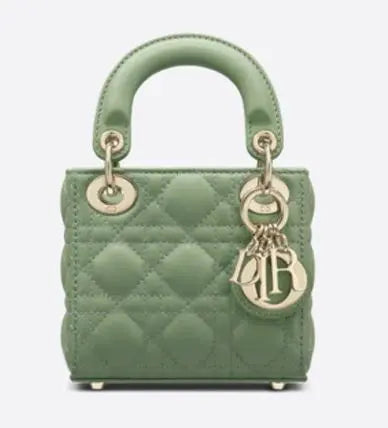 【ディオール国内配送】LADY DIOR マイクロバッグ【最短発送！】ミニバッグ-BUYMA
