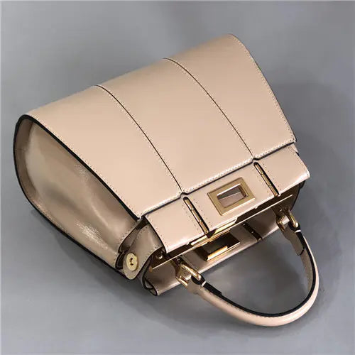 フェンディ ピーカブー ミニバッグ