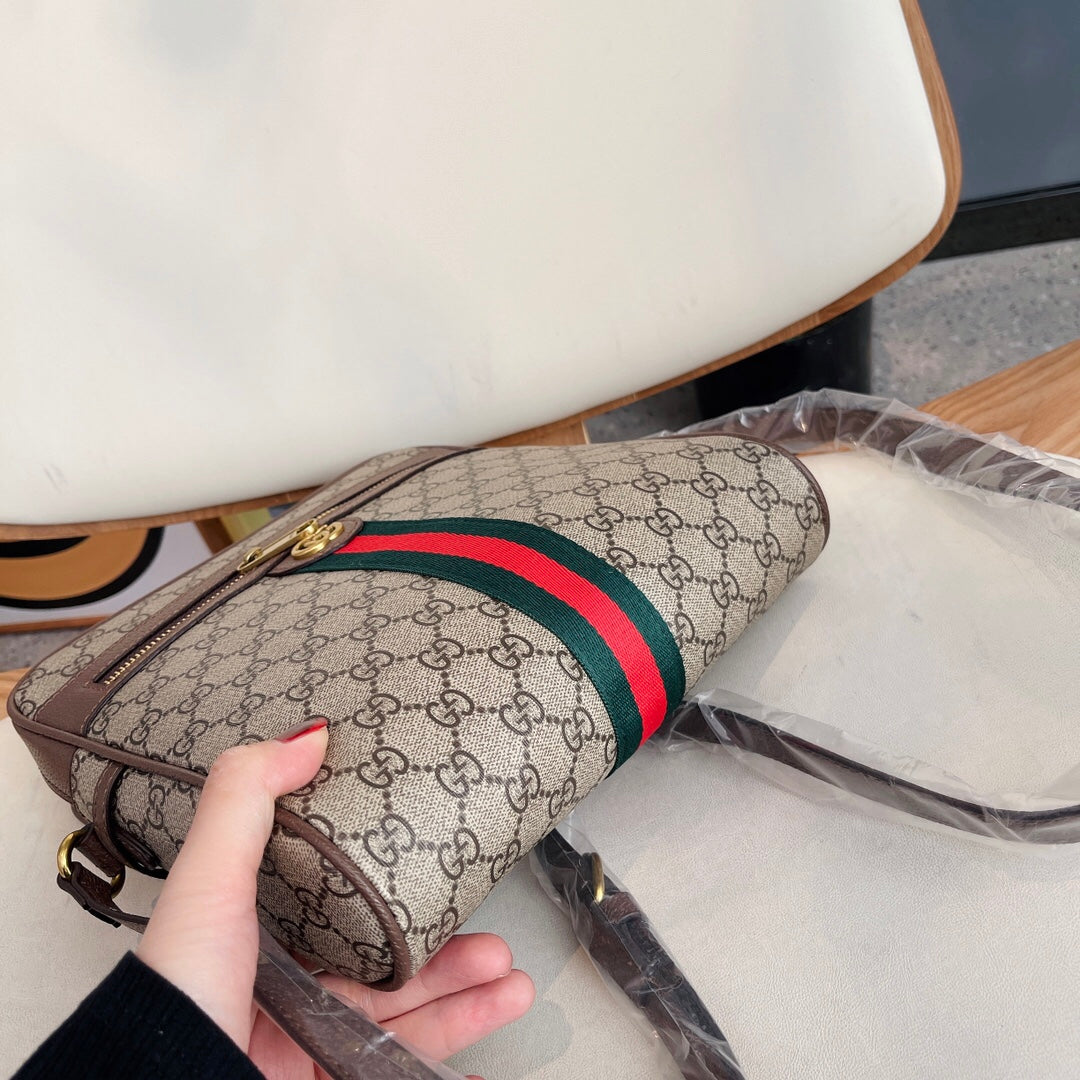 GUCCI〔オフィディア〕GGショルダーバッグ