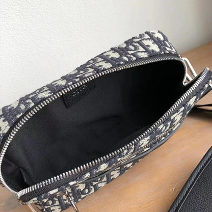 ディオール サファリ メッセンジャーバッグ ベージュ＆ブラック ディオール オブリーク ジャカード – DIO001