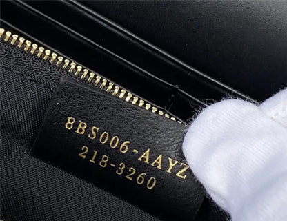 フェンディ チェーンウォレット