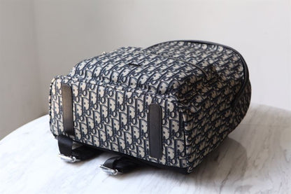 ディオール ライダー バックパック ベージュ＆ブラック ディオール オブリーク ジャカード – DIO028