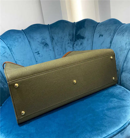 フェンディ ショッピングバッグ ロゴ