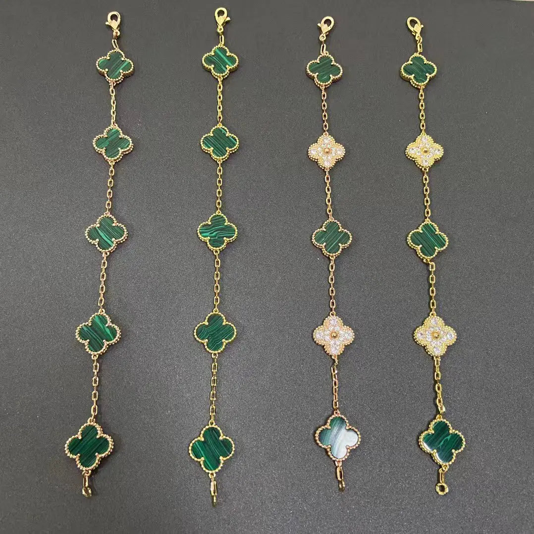 ヴァン クリーフ＆アーペルの四つ葉のクローバー マラカイト ブレスレット