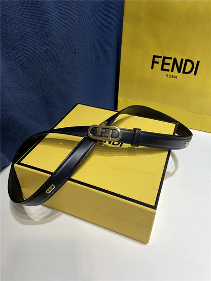 フェンディのループ付きナローベルト
