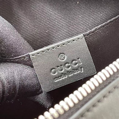 グッチ GGスプリーム キャンバス ショルダーバッグ – BG047