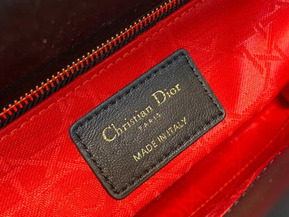 クリスチャン・ディオールのスモール レディ ディオール バッグ