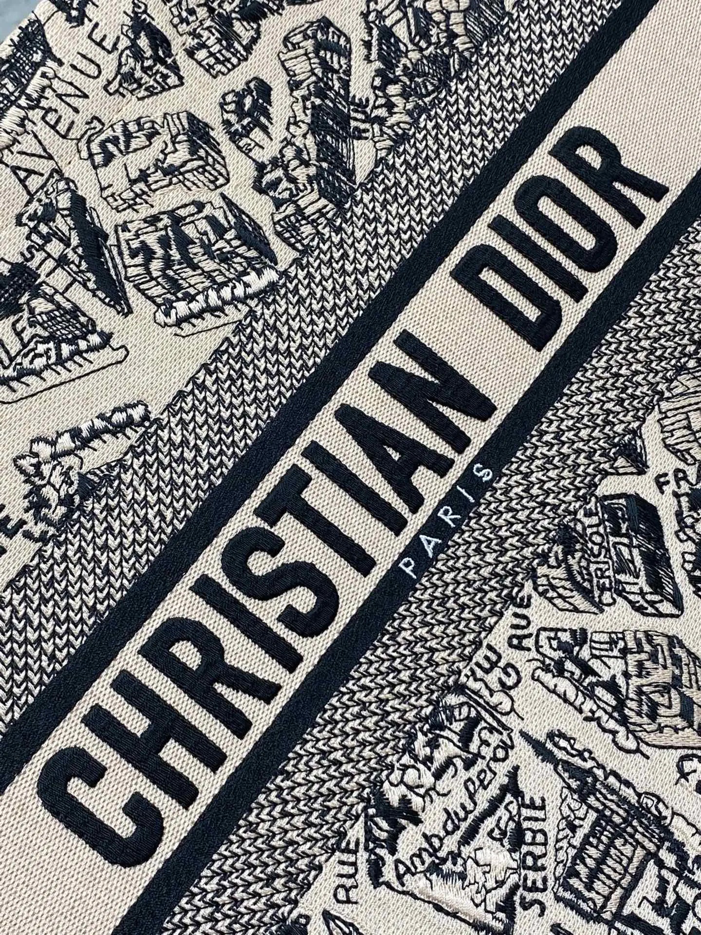 クリスチャン・ディオール ブックトートバッグ