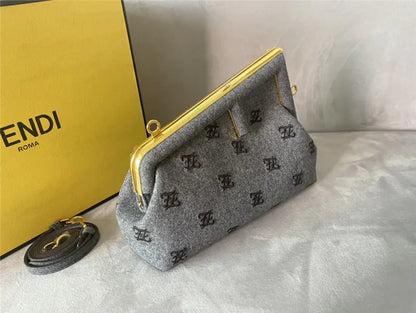 フェンディ ファーストバッグ スモール