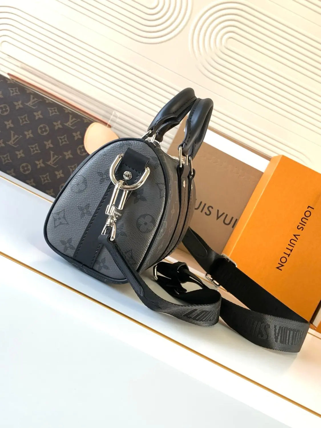 ルイ・ヴィトン M46271 キーポル・バンドリエール25