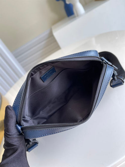 ルイ・ヴィトン デュオ・メッセンジャー モノグラム・シャドウレザー – LVB027