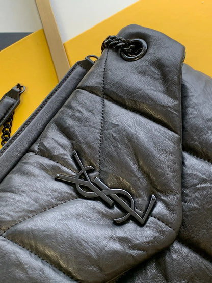 デニムとスムースレザーのパファーミディアムチェーンバッグ