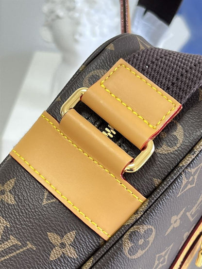 ルイ・ヴィトン サック・ボスフォール モノグラムキャンバス メッセンジャーバッグ ブラウン – LVB001