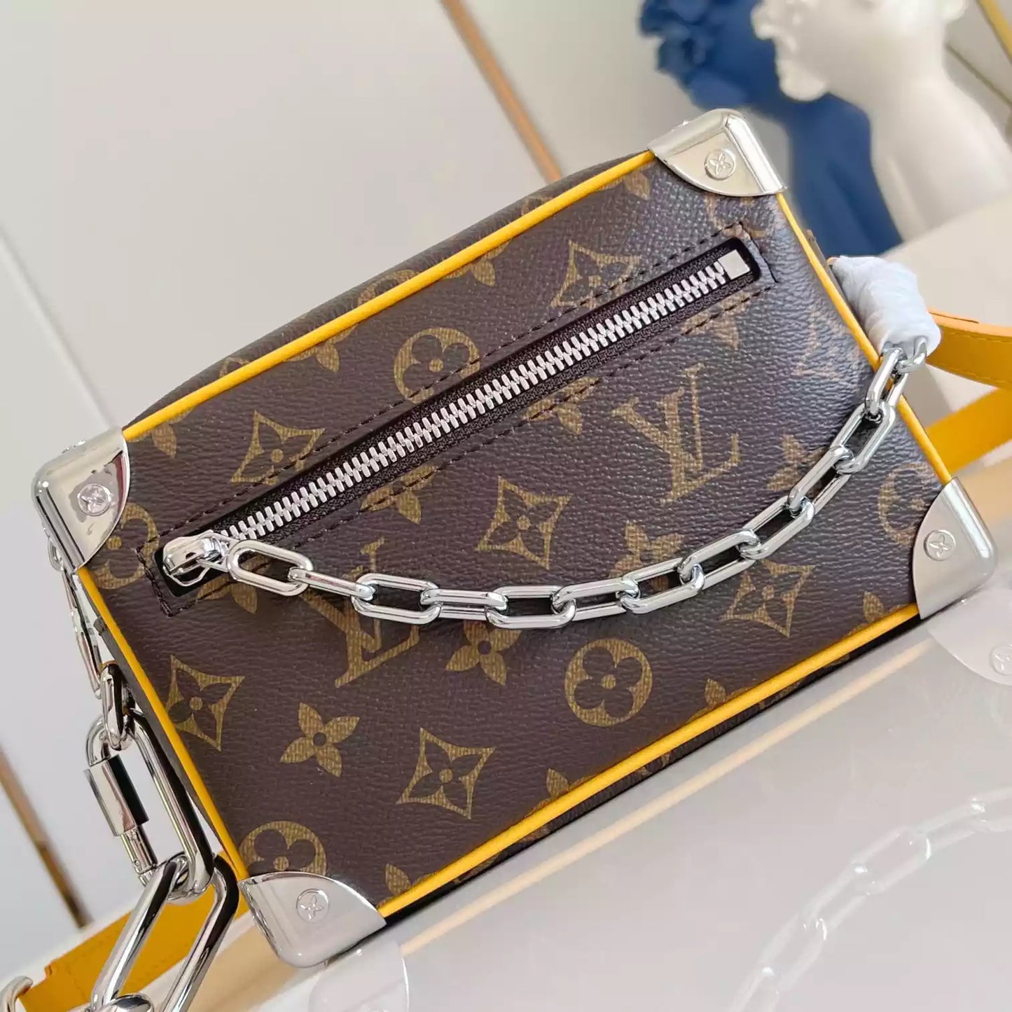 ミニソフトトランク サフラン イエローモノグラム マカッサルコーティングキャンバス＆カウハイドレザー M12767 – LW423