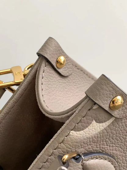 ルイ・ヴィトン M47054 オンザゴー BB