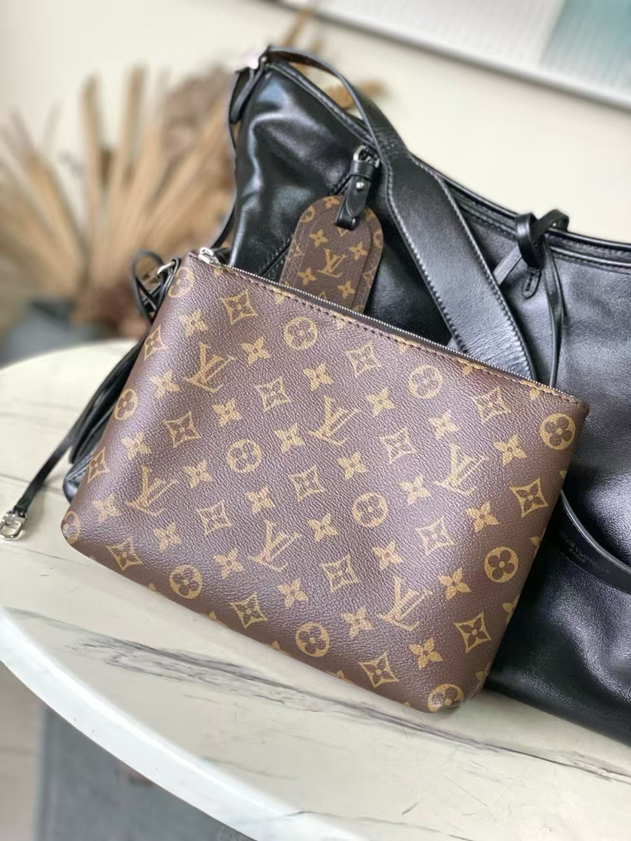 【話題の新作】Louis Vuitton キャリーオール カーゴPM モノグラム ハンドバッグ M24143ルイ・ヴィトン サックプラ ビジネスバッグ