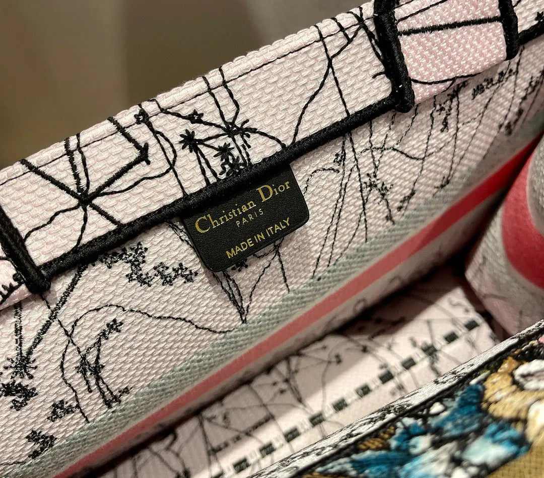 クリスチャン・ディオール スモールブックトートバッグ