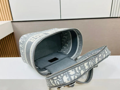 クリスチャン・ディオール コスメティックバッグ