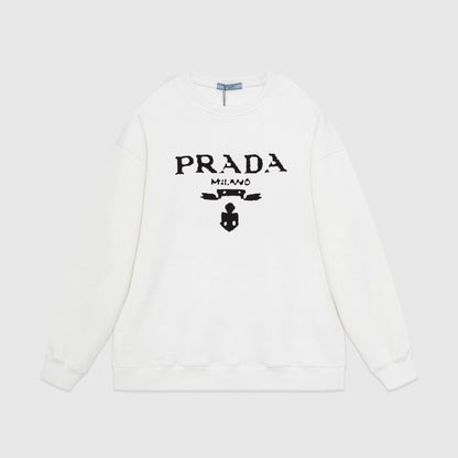 【 PRADA 旗艦店】ご好評に付き再入荷！！