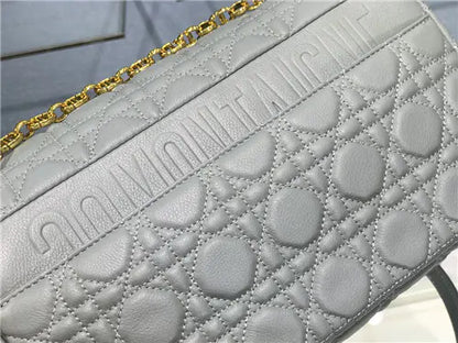 ディオール ラージ カロ バッグ