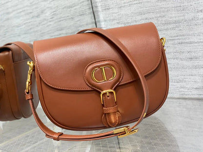 クリスチャン ディオール ミディアム ボビーバッグ