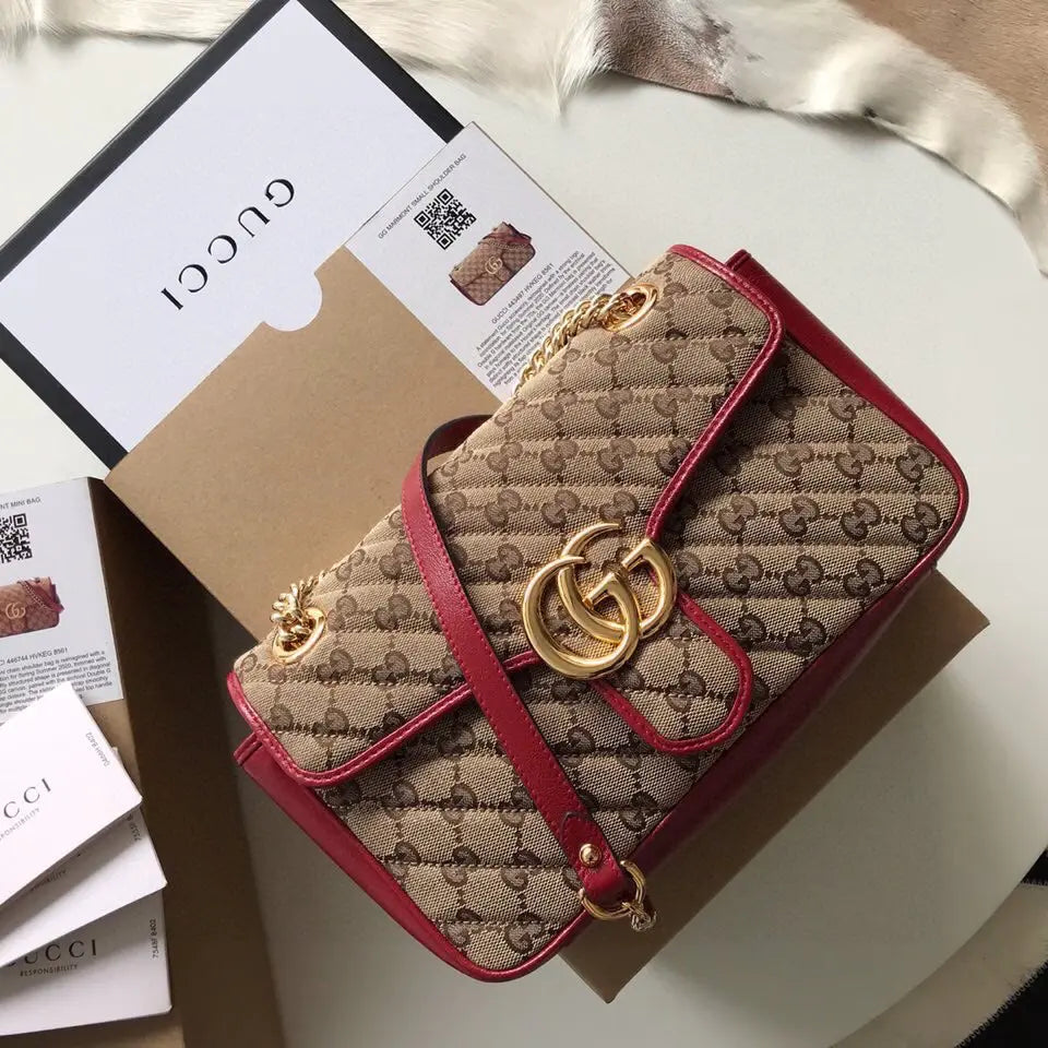 GGマーモント ミニキルティングショルダーバッグ