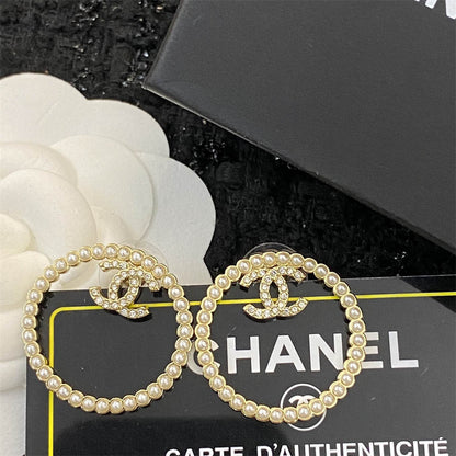 シャネルの大きなサークルパールラインストーンイヤリング