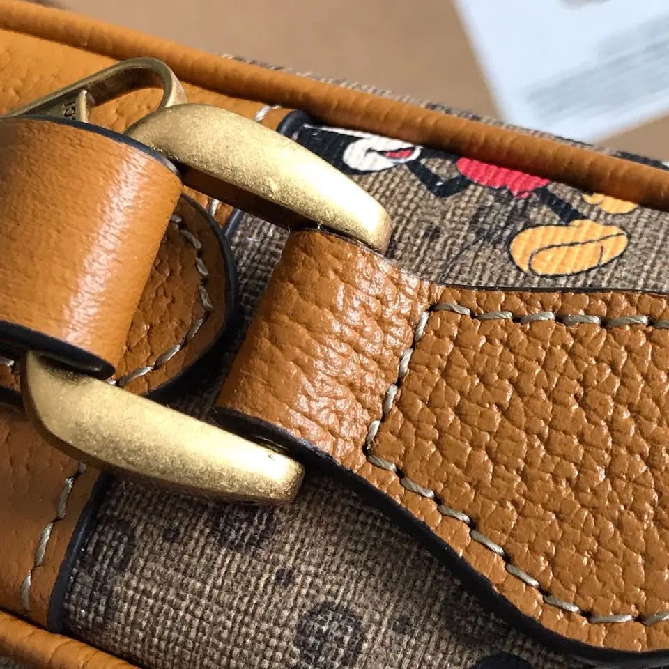 GGショルダーバッグ