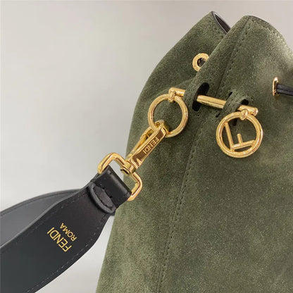 フェンディ モン トレゾール バケットバッグ