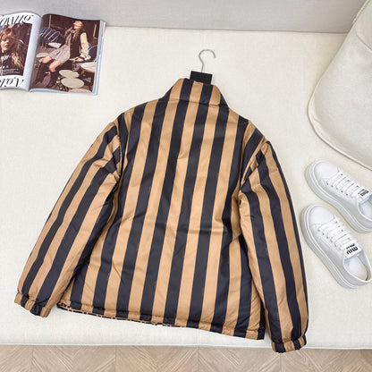 FENDI（フェンディ） 両面着可能ダウンジャケット ご好評に付き再入荷！