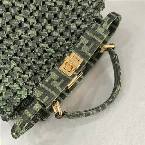 ピーカブー フェンディ レプリカバッグ