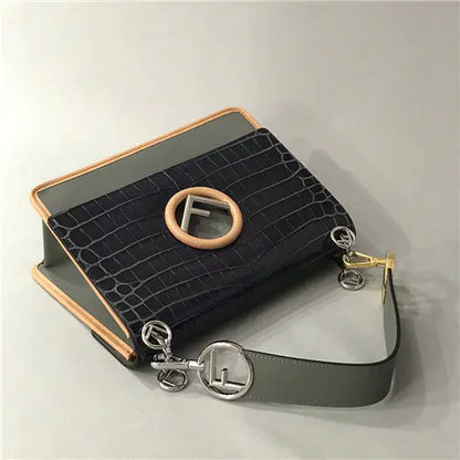 フェンディ カン・イ・FF ショルダーバッグ