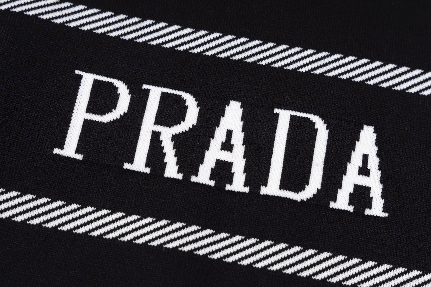 【PRADA旗艦店】プラダ セーター ご好評に付き再入荷！