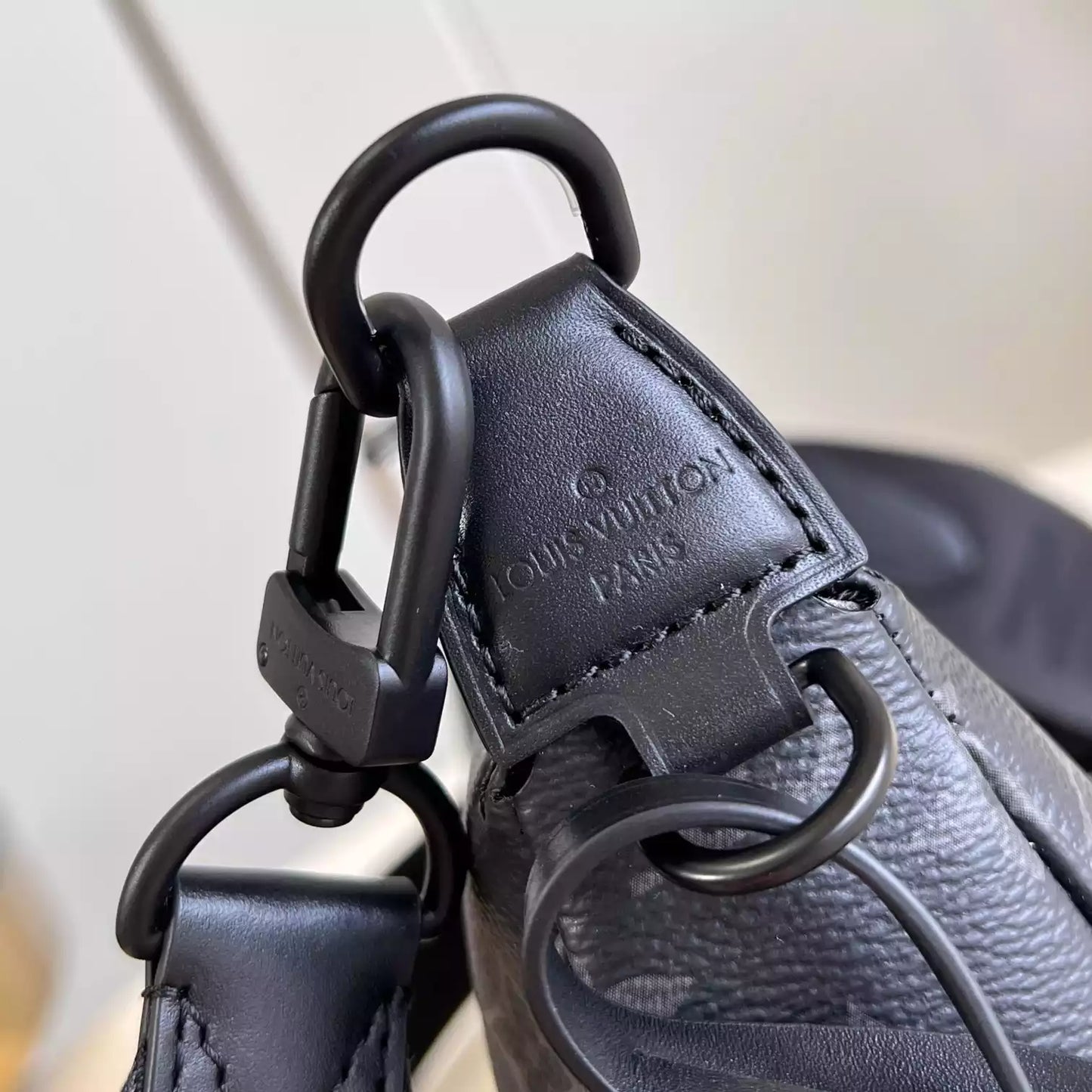 XL ブラック モノグラム エクリプス キャンバス アクセサリーポーチ M11741 – LW445