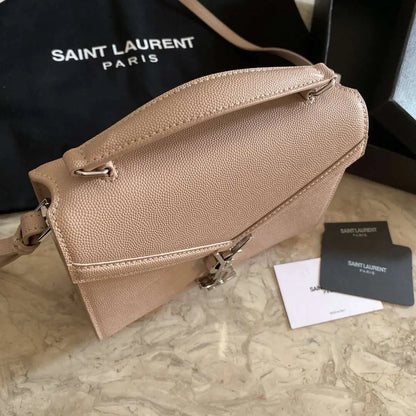 カサンドラ モノグラム クラスプバッグ マットパイソン